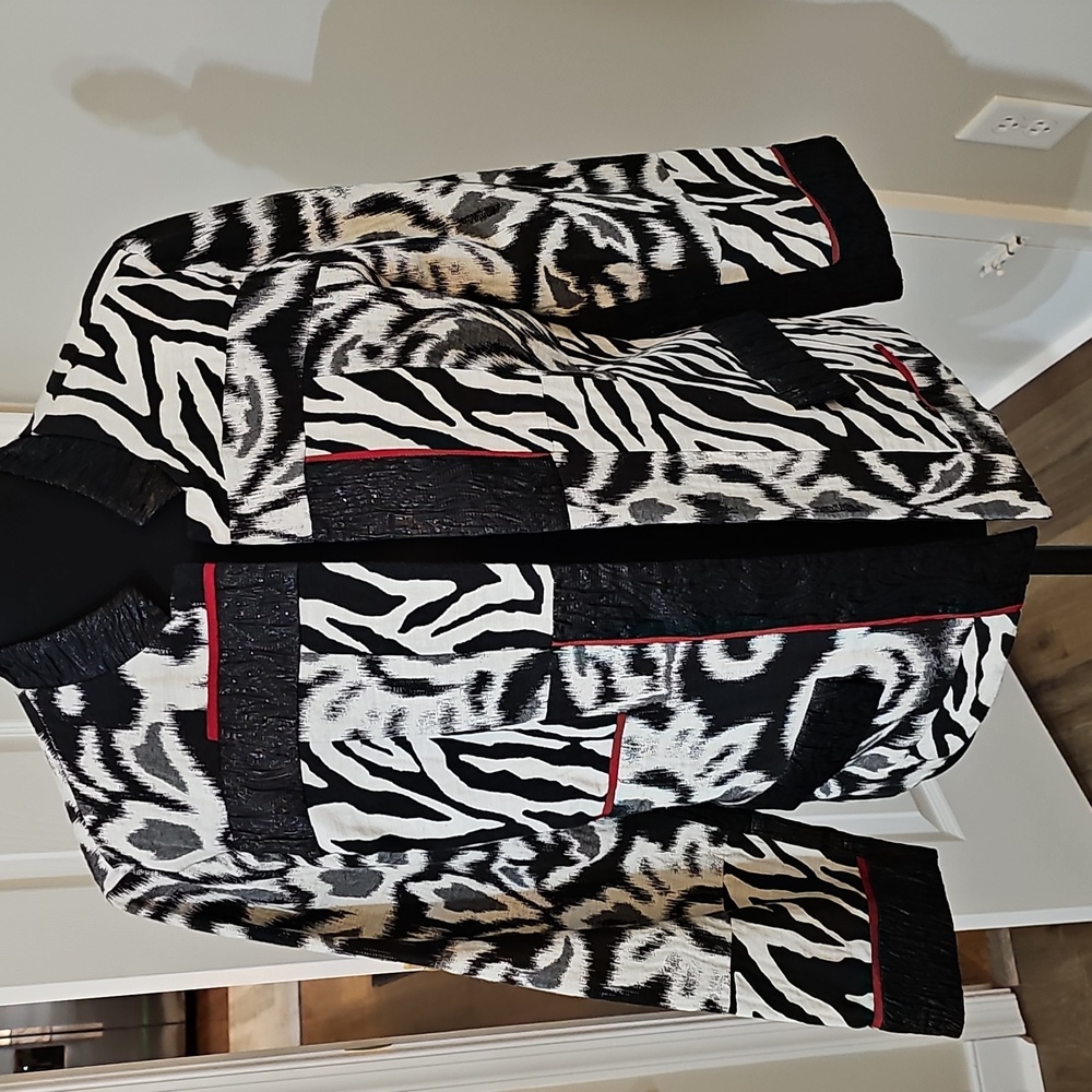 Jacket - Picture 3 of 16